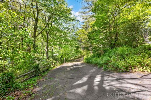 Photo of 1923 Cold Mountain Road, Lake Toxaway, NC 28747 (MLS # 4378608)