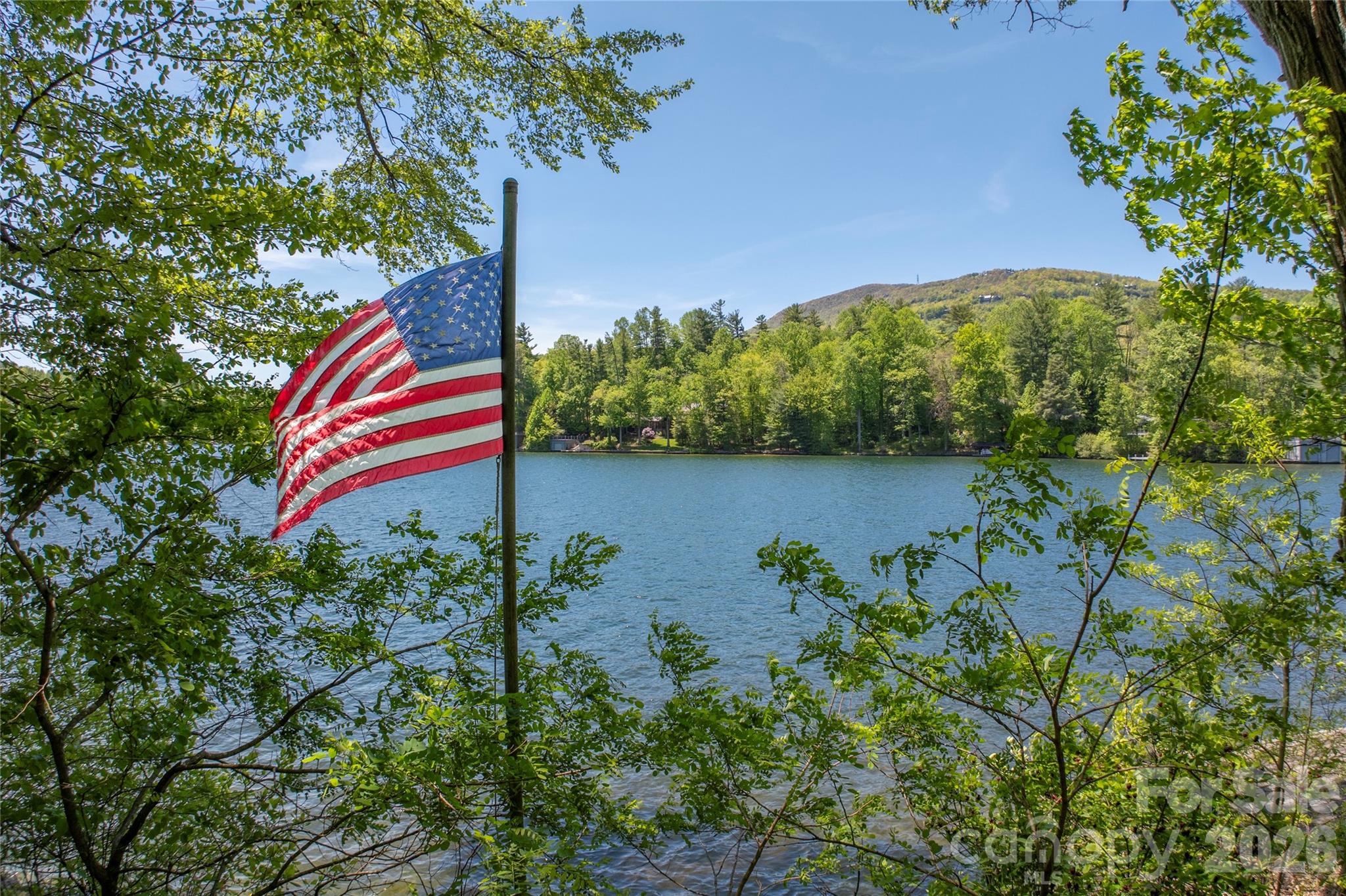 Lake Toxaway Estates - Land