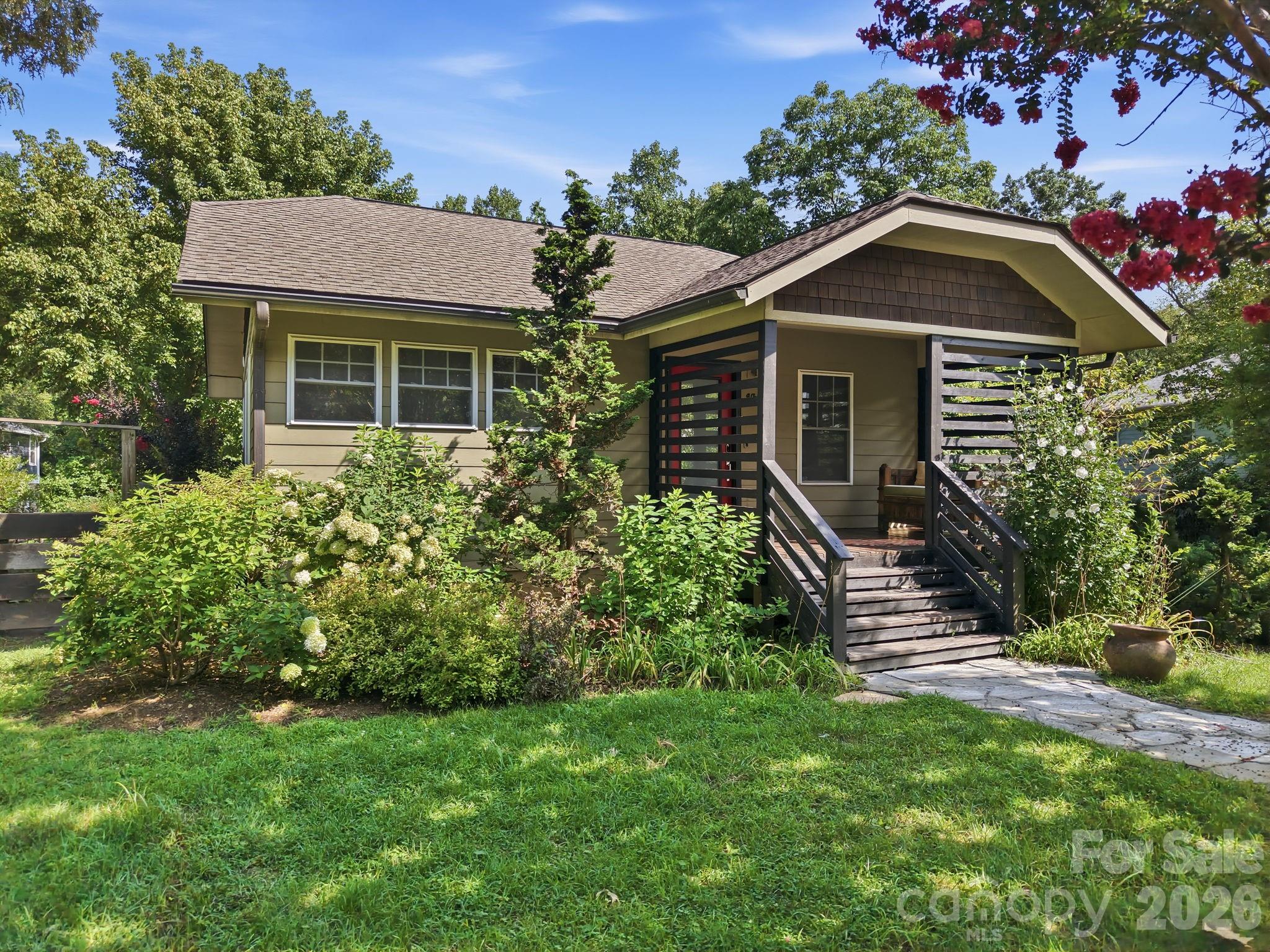 146 Courtland Avenue