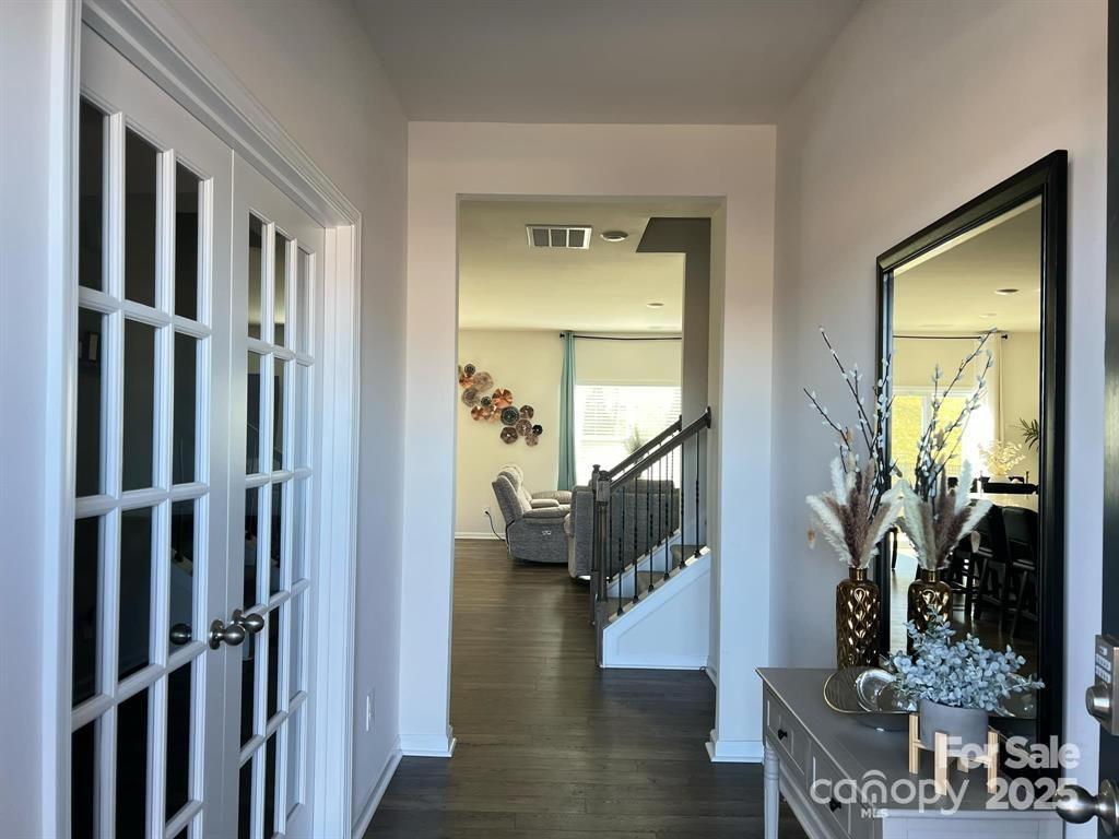 7711 Bainbridge Road