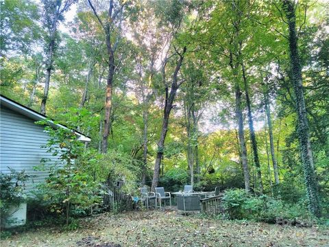 A home in Pisgah Forest