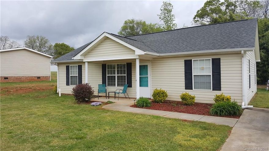 Beautiful traditional one story 3 bedroom 2 bath home on quiet street.  Home features level, private back yard, large storage shed, and covered front porch.  Move in ready, no repairs needed for this one. 100% Financing Available! All appliance included in purchase!