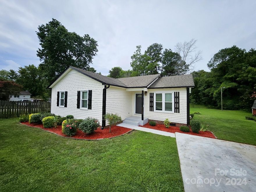 This charming house is move-in ready, offering tranquility and privacy, impeccably maintained. The living room offers a welcoming space for gatherings connecting to the dining area and updated kitchen. This house has 4 bedroom and 2 full bathrooms along with a very nice backyard perfect for outdoor activities and features a cozy fire pit, ideal for relaxing evenings with friends and family.  Don't miss out on this opportunity to own a beautiful home. MOTIVATED SELLER is offering $5,000 in concessions with an acceptable offer!!