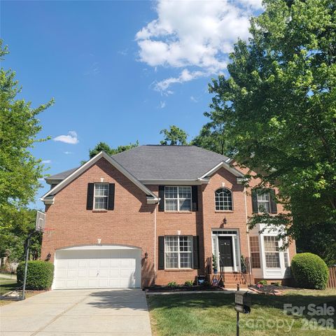 Photo of 9310 Autumn Applause Drive, Charlotte, NC 28277 (MLS # 4366410)