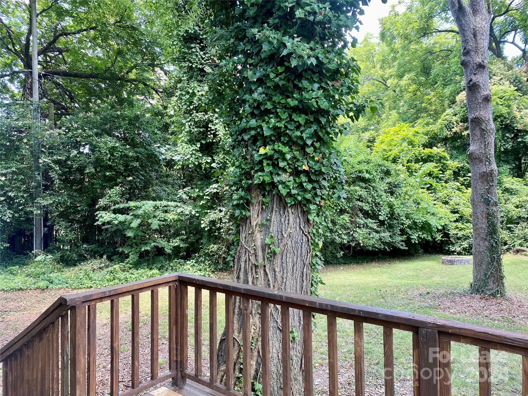 Oakhurst Heights - Residential Lease