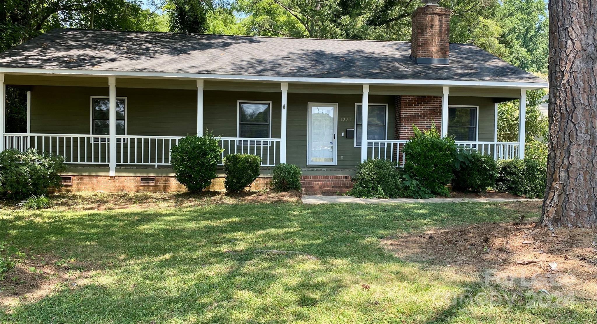 Oakhurst Heights - Residential Lease