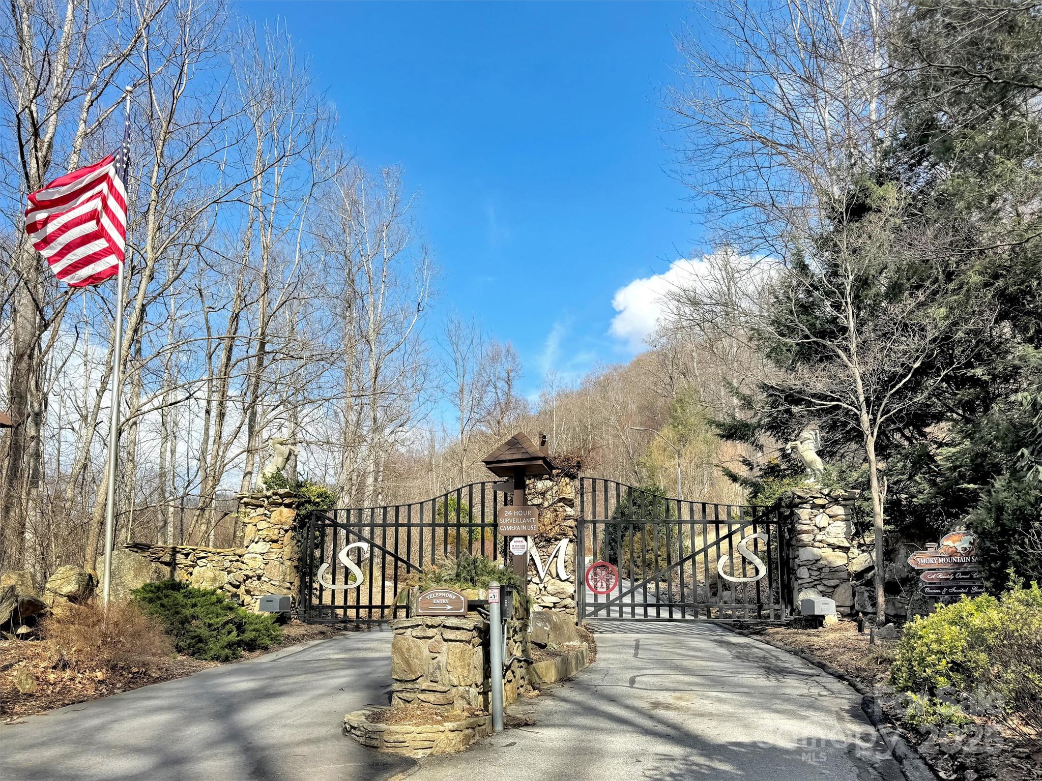 Smoky Mountain Sanctuary - Residential