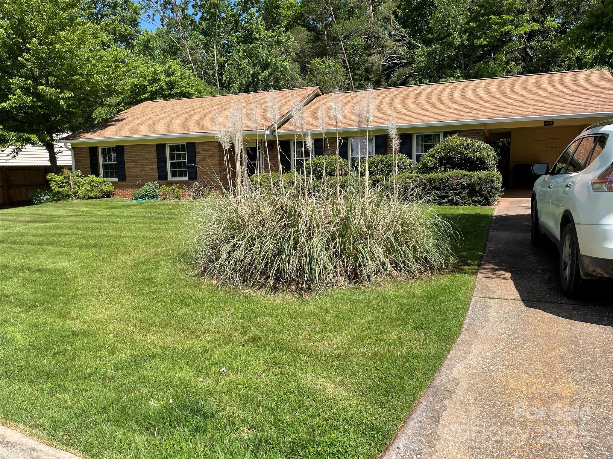424 Creekside Drive