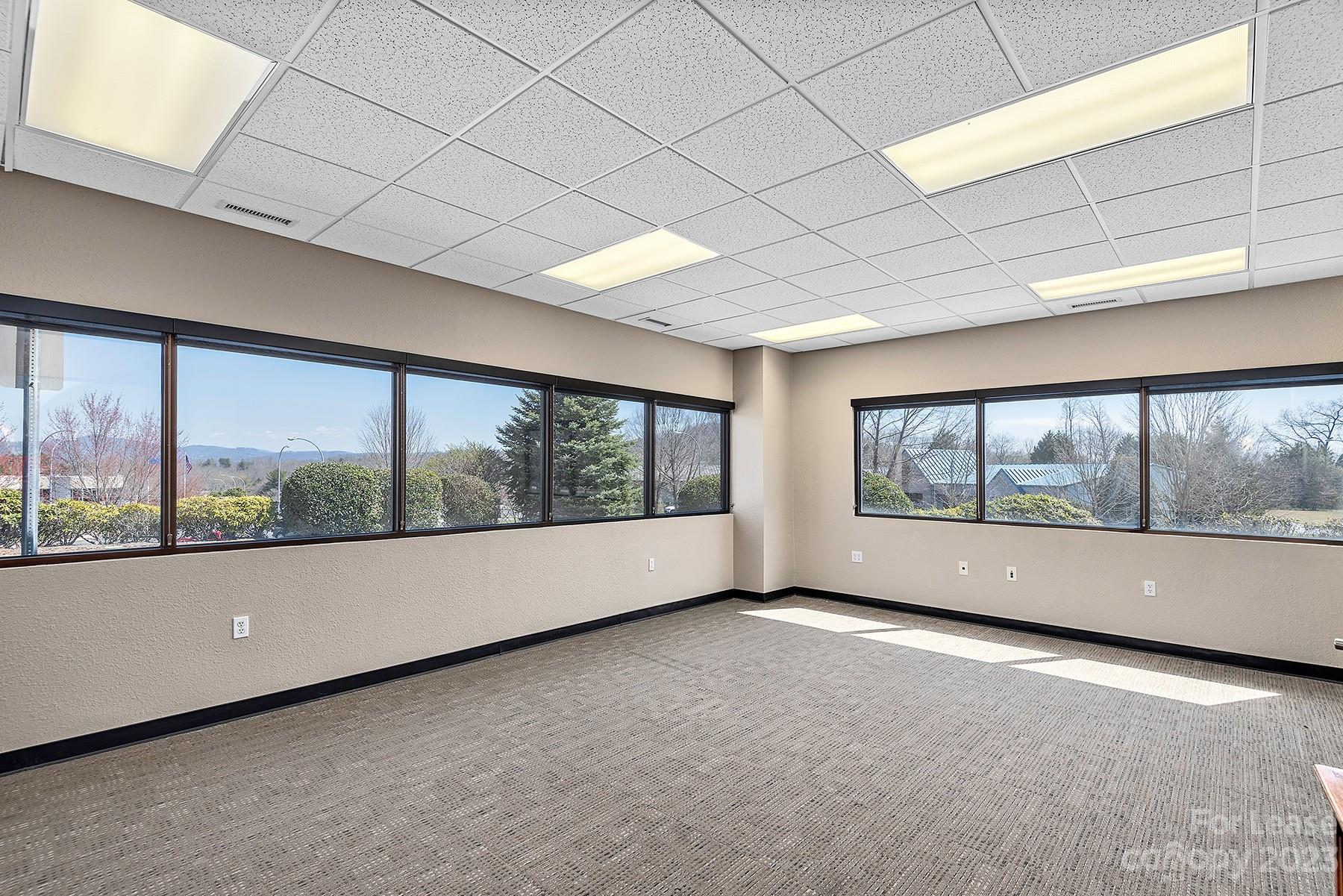 2 Trident Drive Entire Bldg