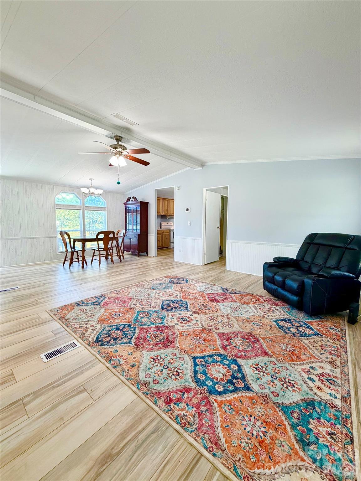438 Hall Spencer Road