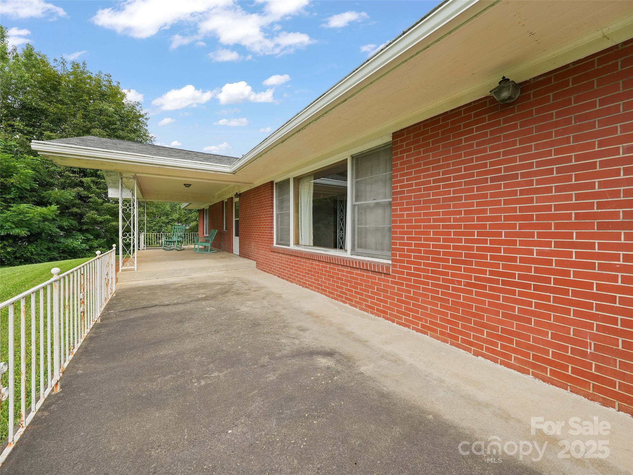 5 Noland Downs Road