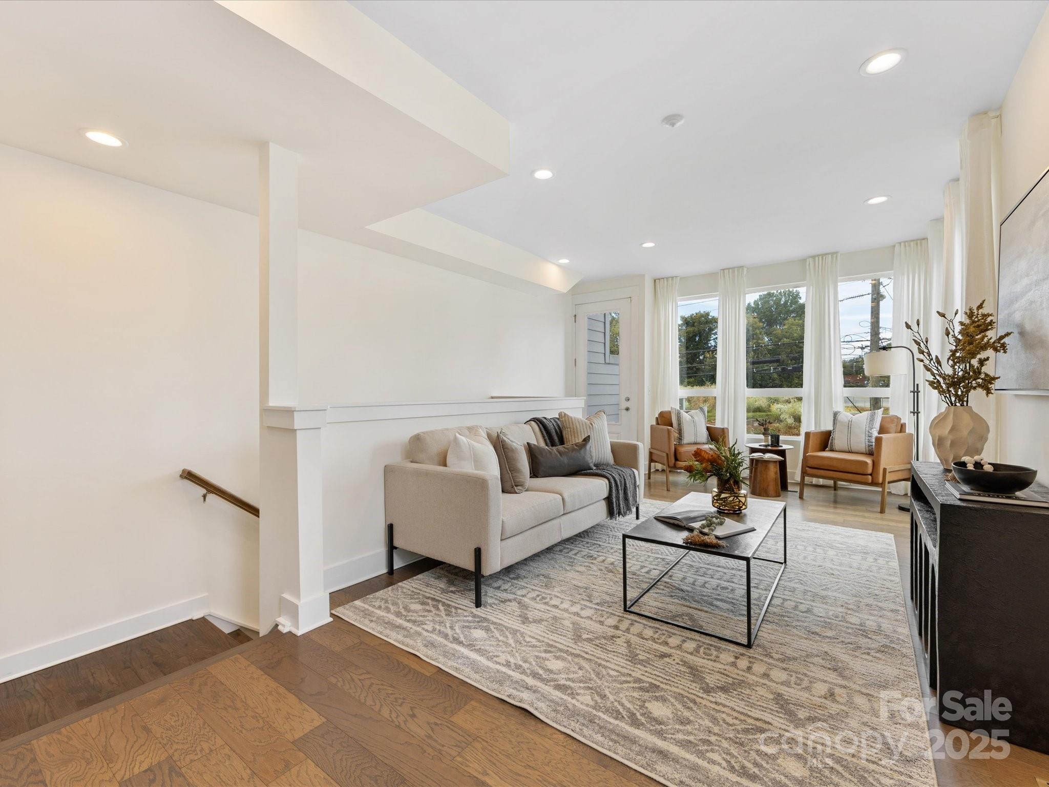 139 S Bruns Avenue