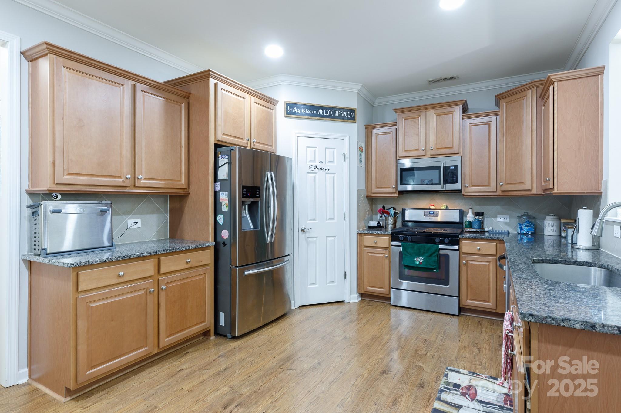 16142 Commodore Drive