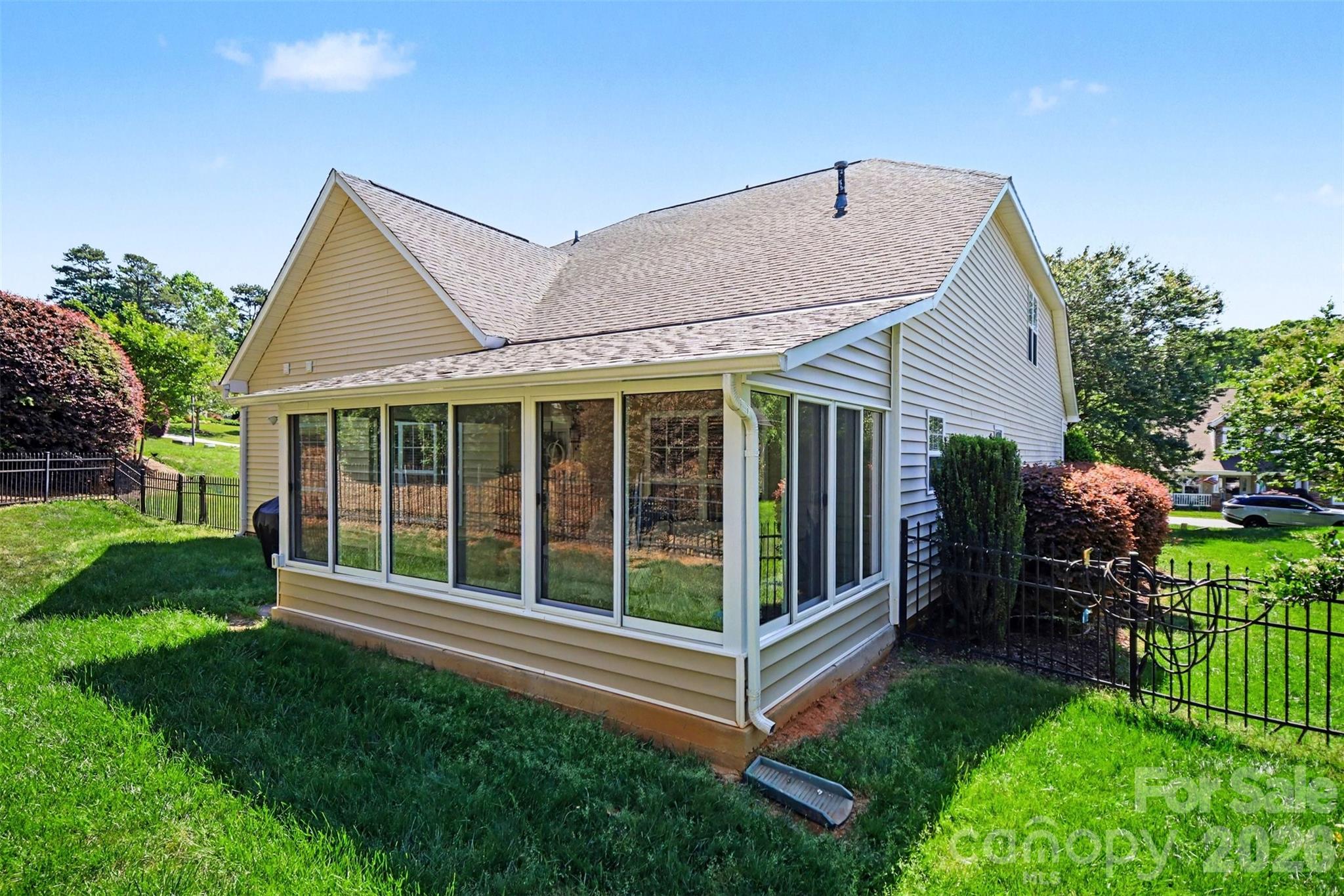 Salem Springs - Residential