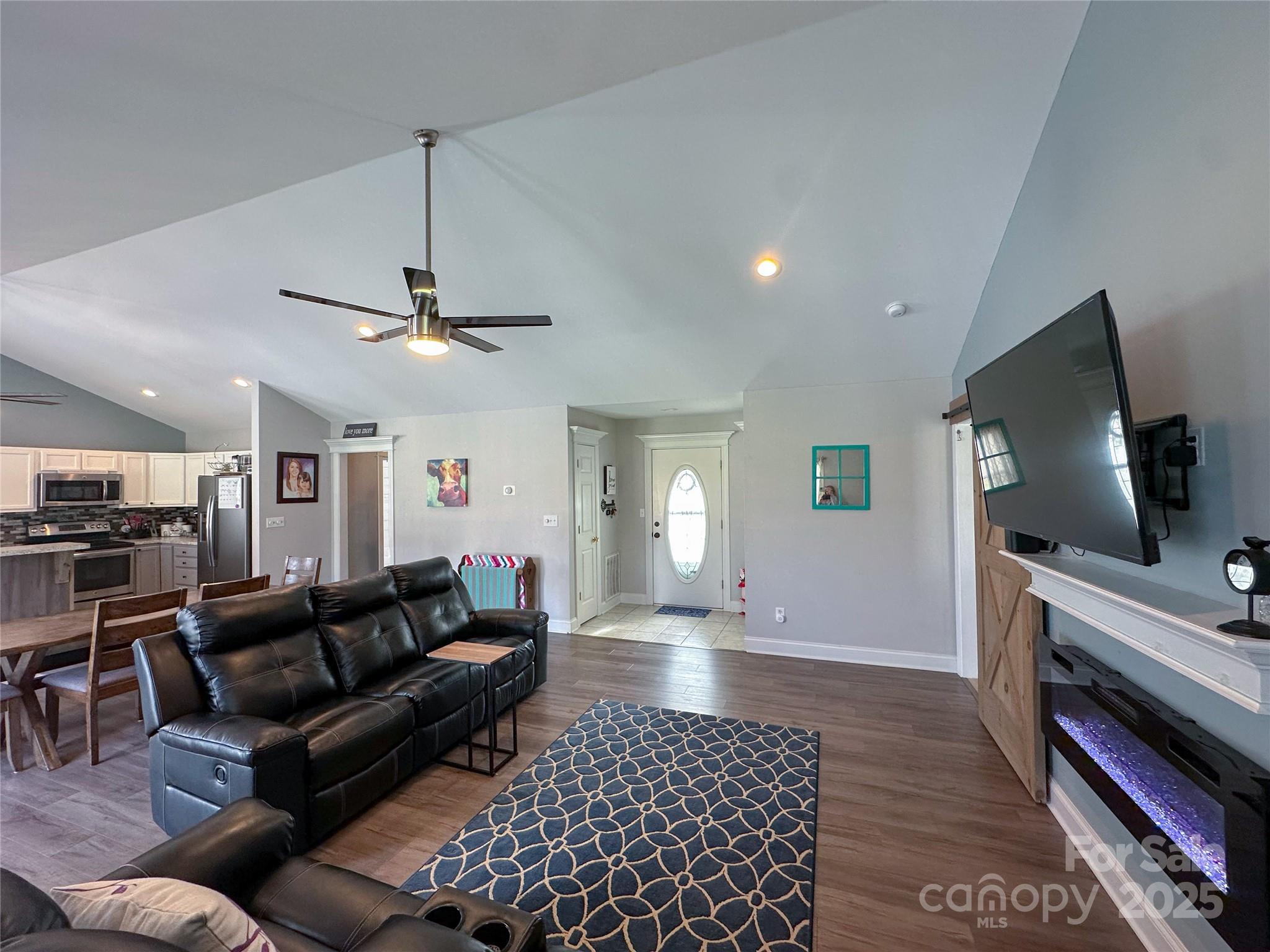108 Windrow Lane