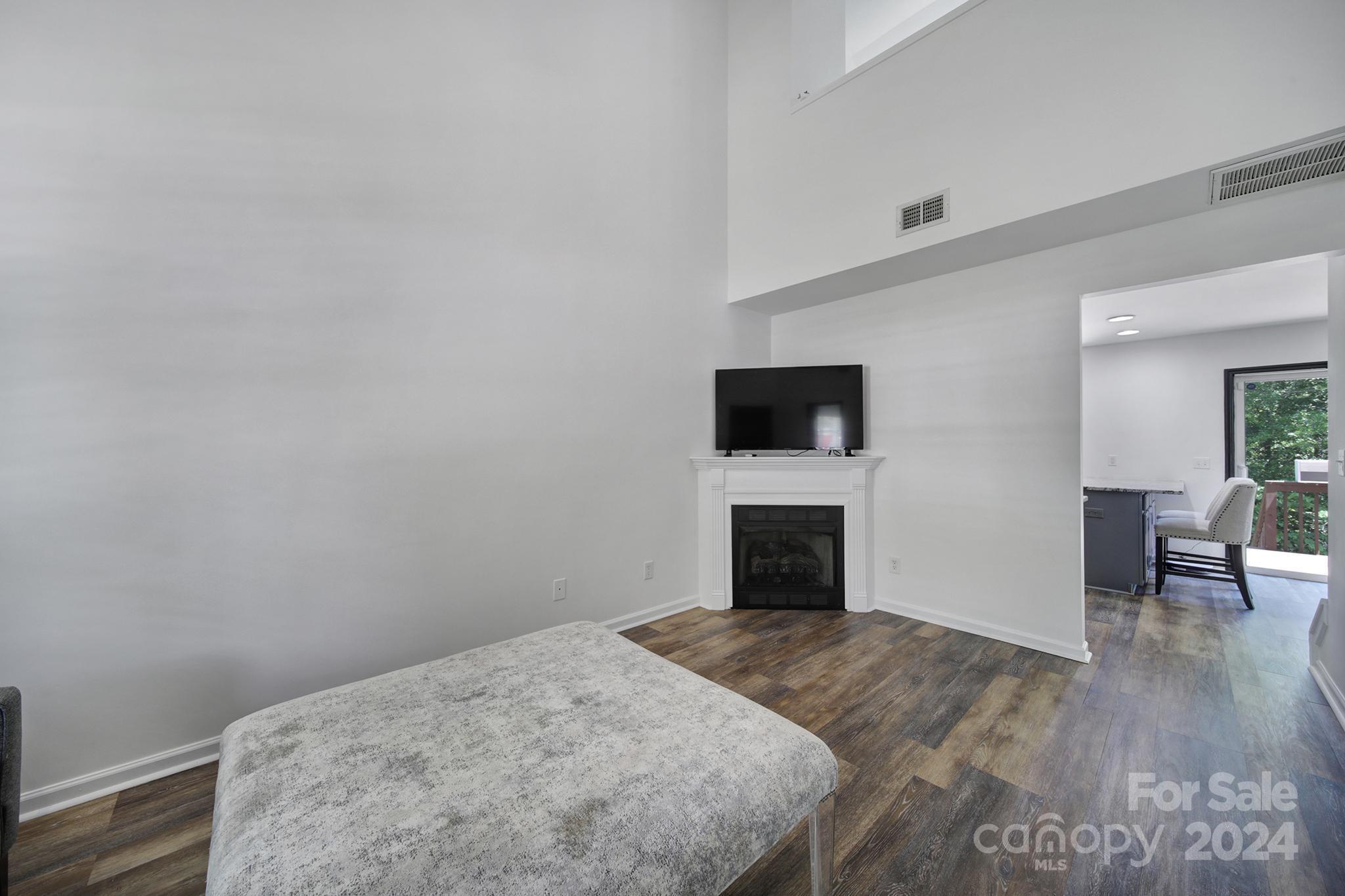 Lexington Commons - Residential