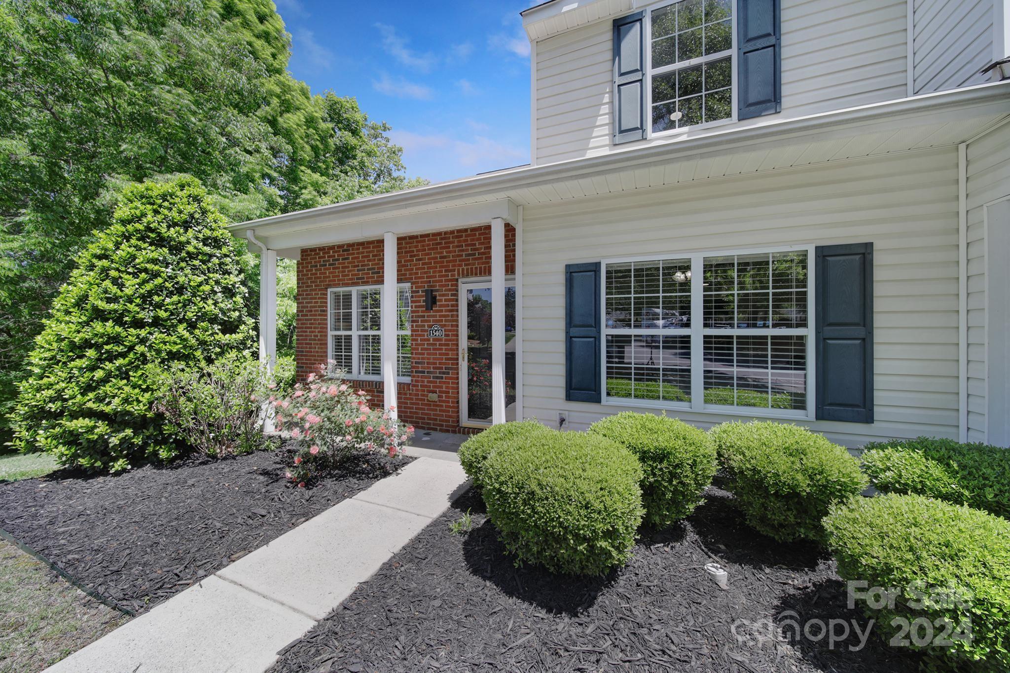 Lexington Commons - Residential