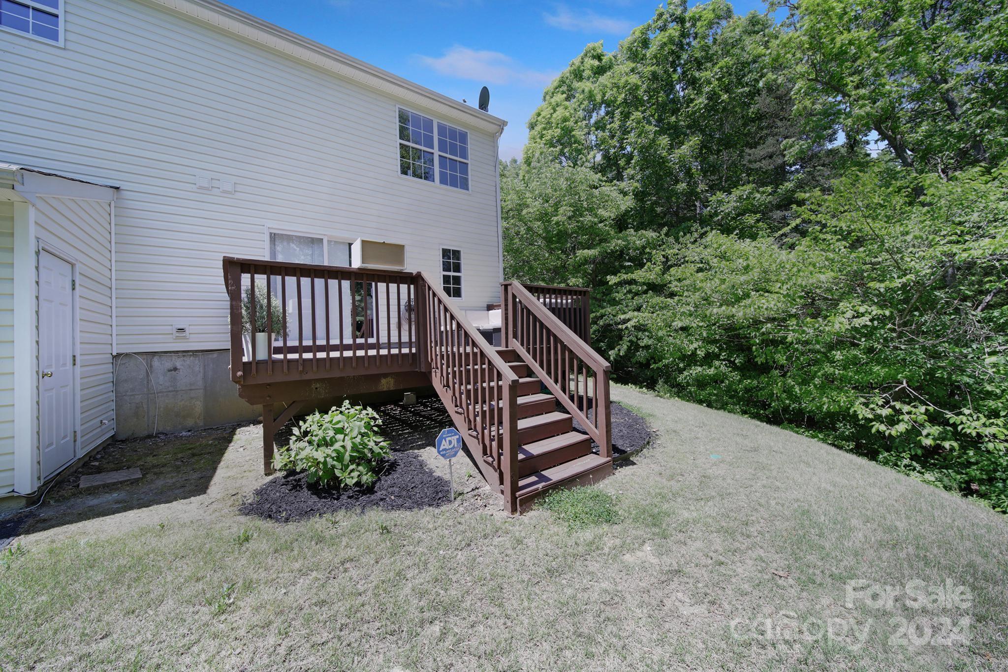 Lexington Commons - Residential