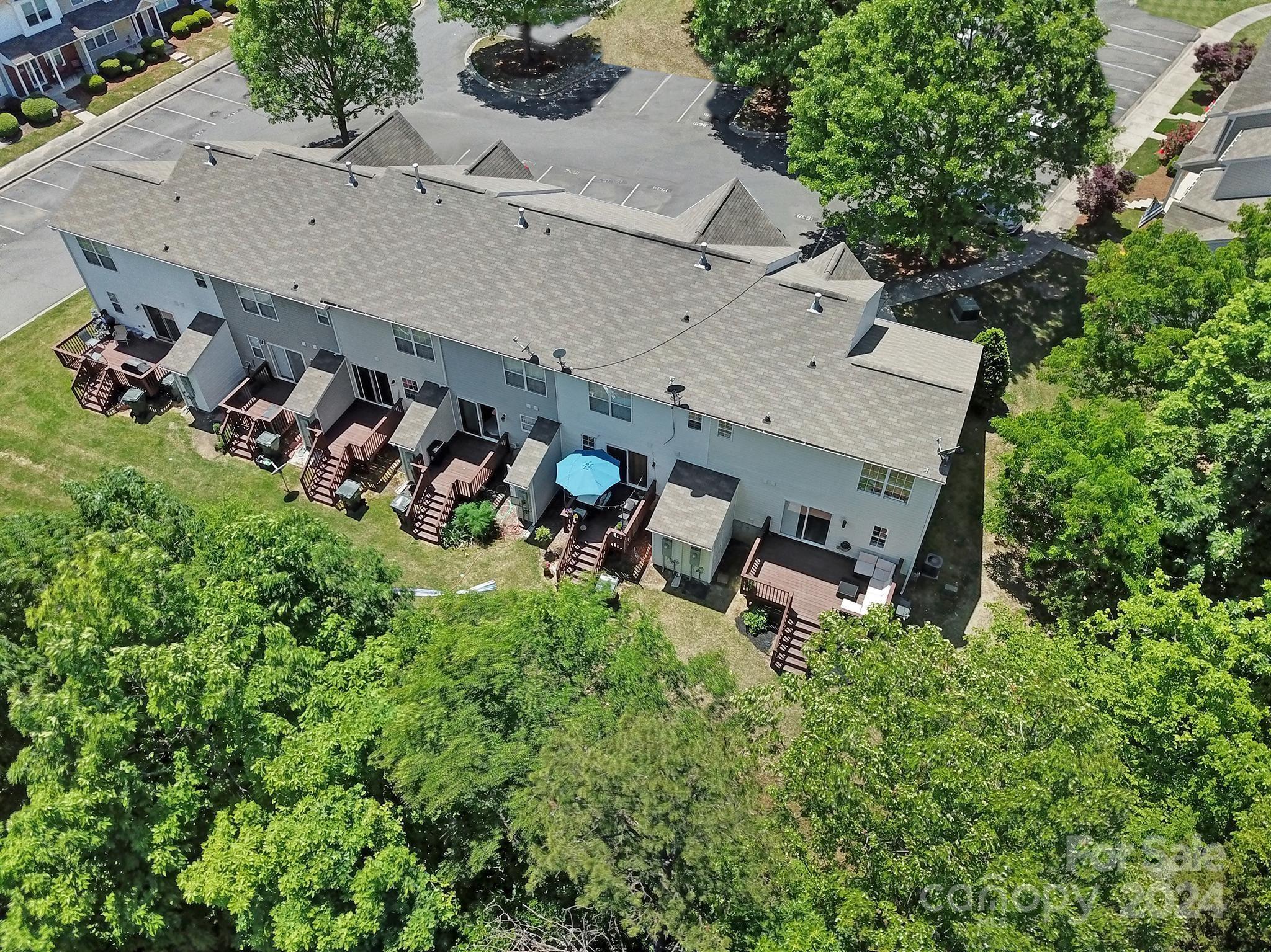 Lexington Commons - Residential