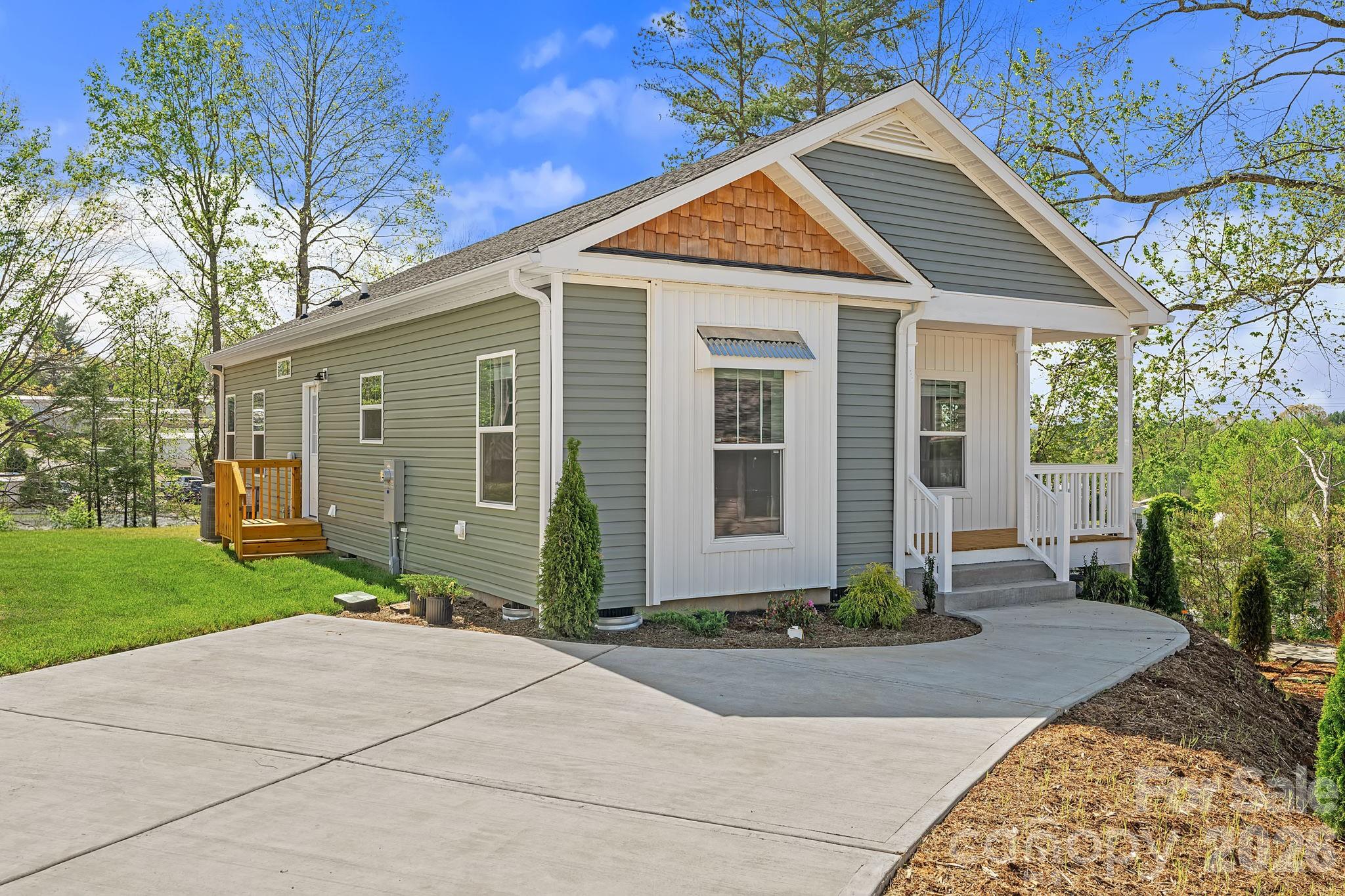 Brooks Cove - Residential