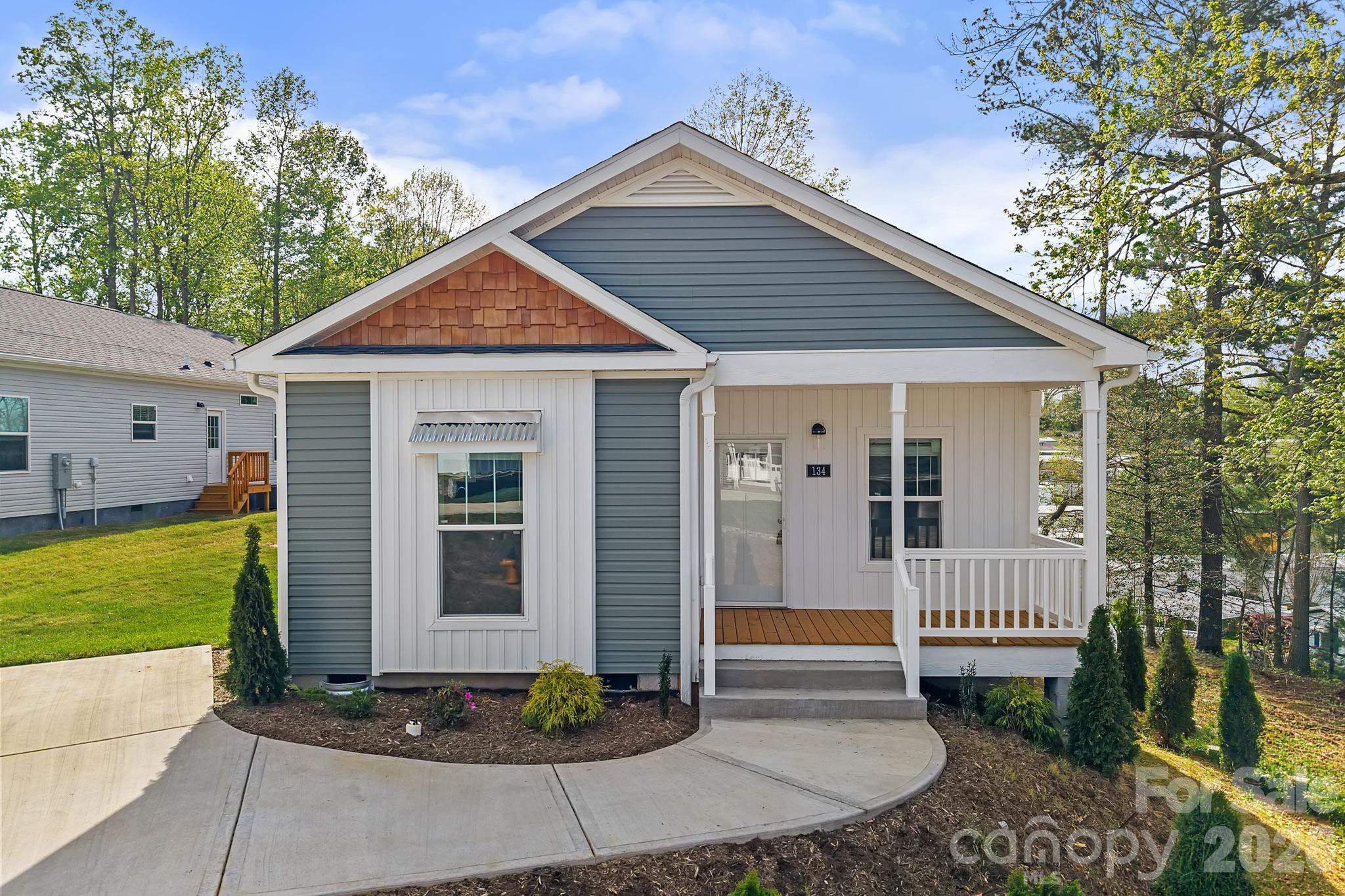 Brooks Cove - Residential