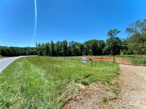 1517 Hudlow Road Forest City NC 28043