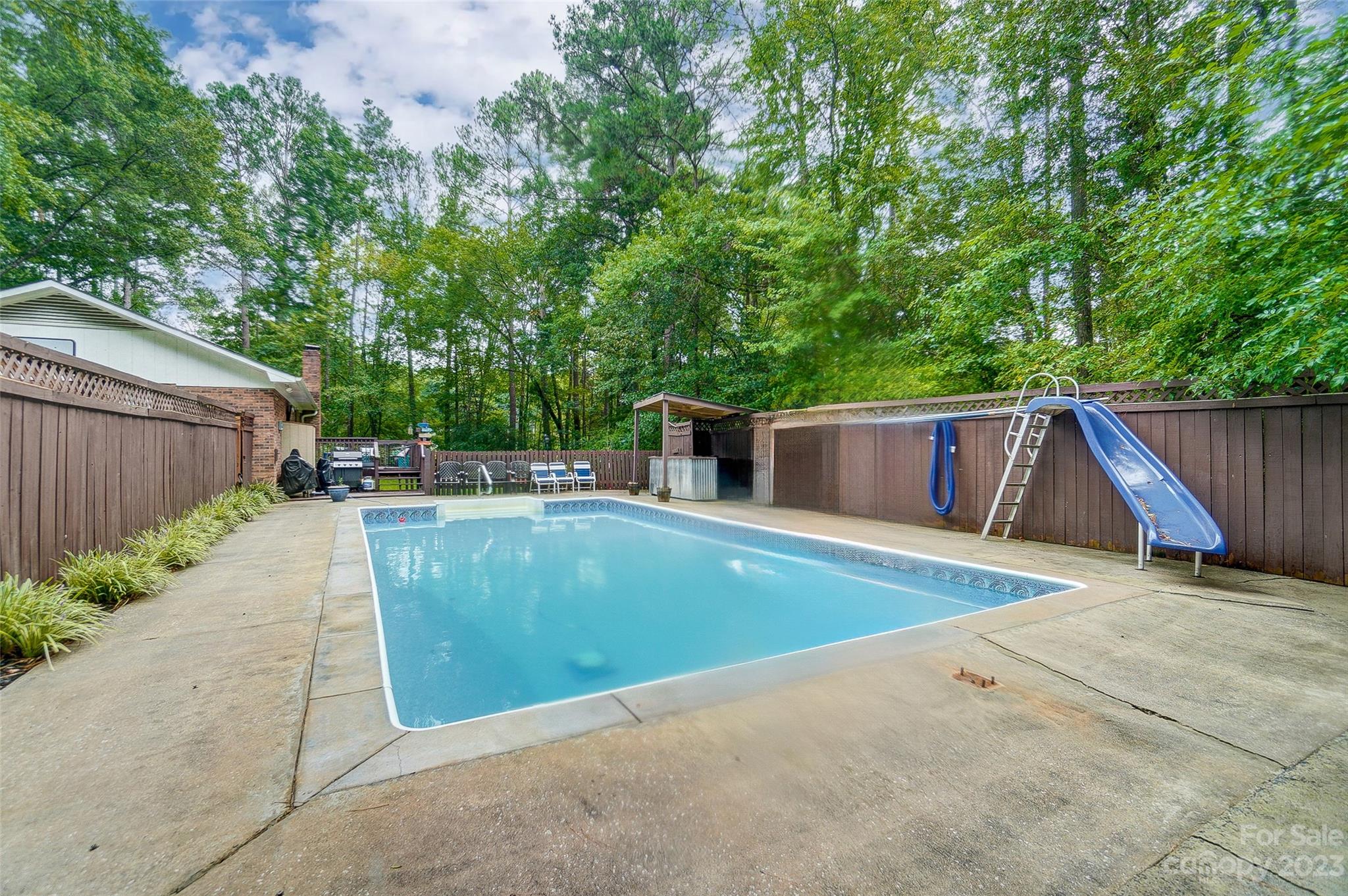 Robinwood - Residential