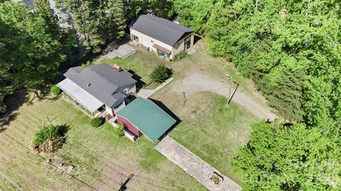 Photo of 5208 Hickory Grove Road, Mount Holly, NC 28120 (MLS # 4369227)