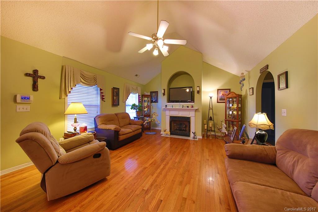 Hallmark Glen - Residential