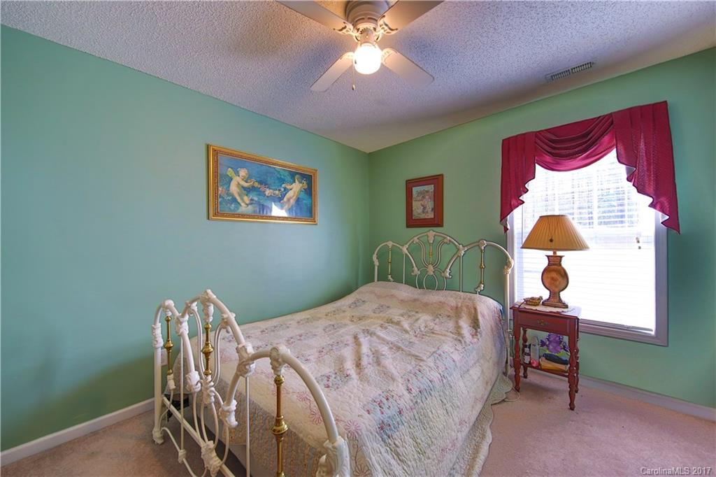 Hallmark Glen - Residential