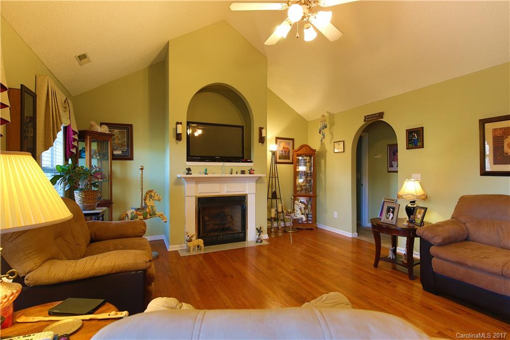 Hallmark Glen - Residential