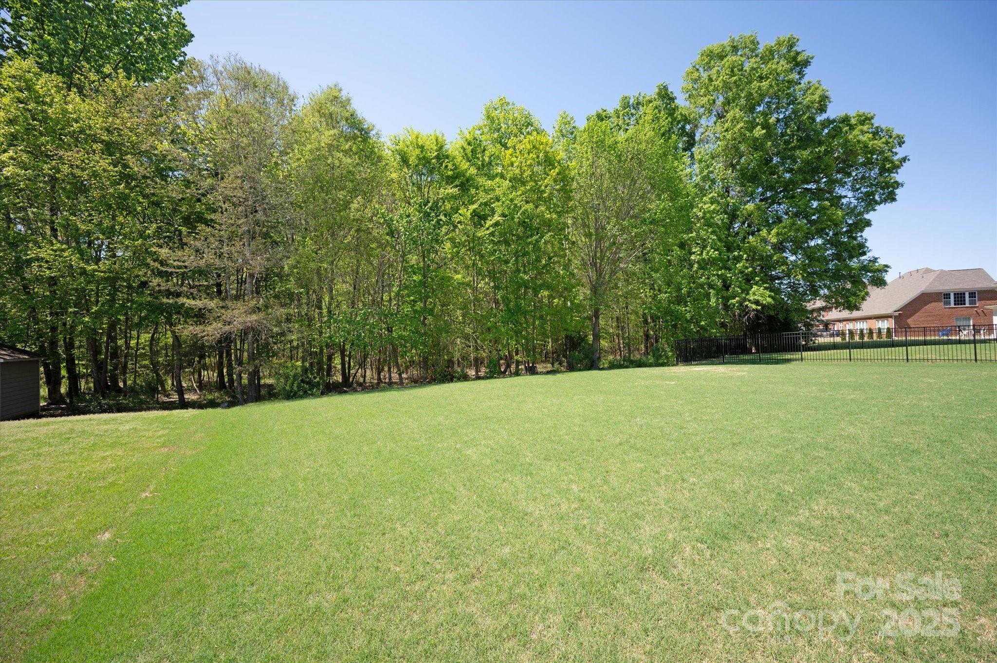 The Chimneys Of Marvin - Residential