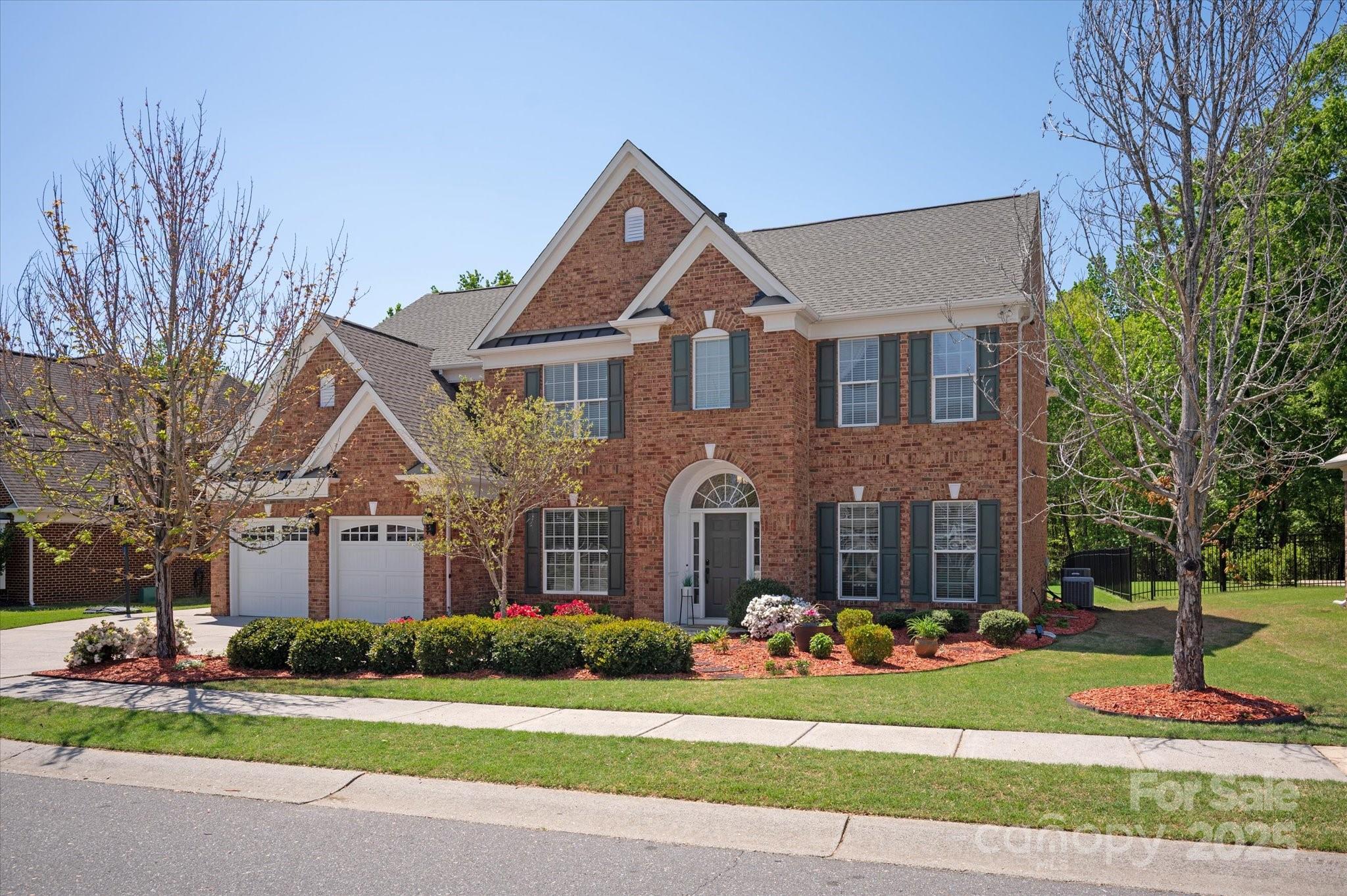 The Chimneys Of Marvin - Residential