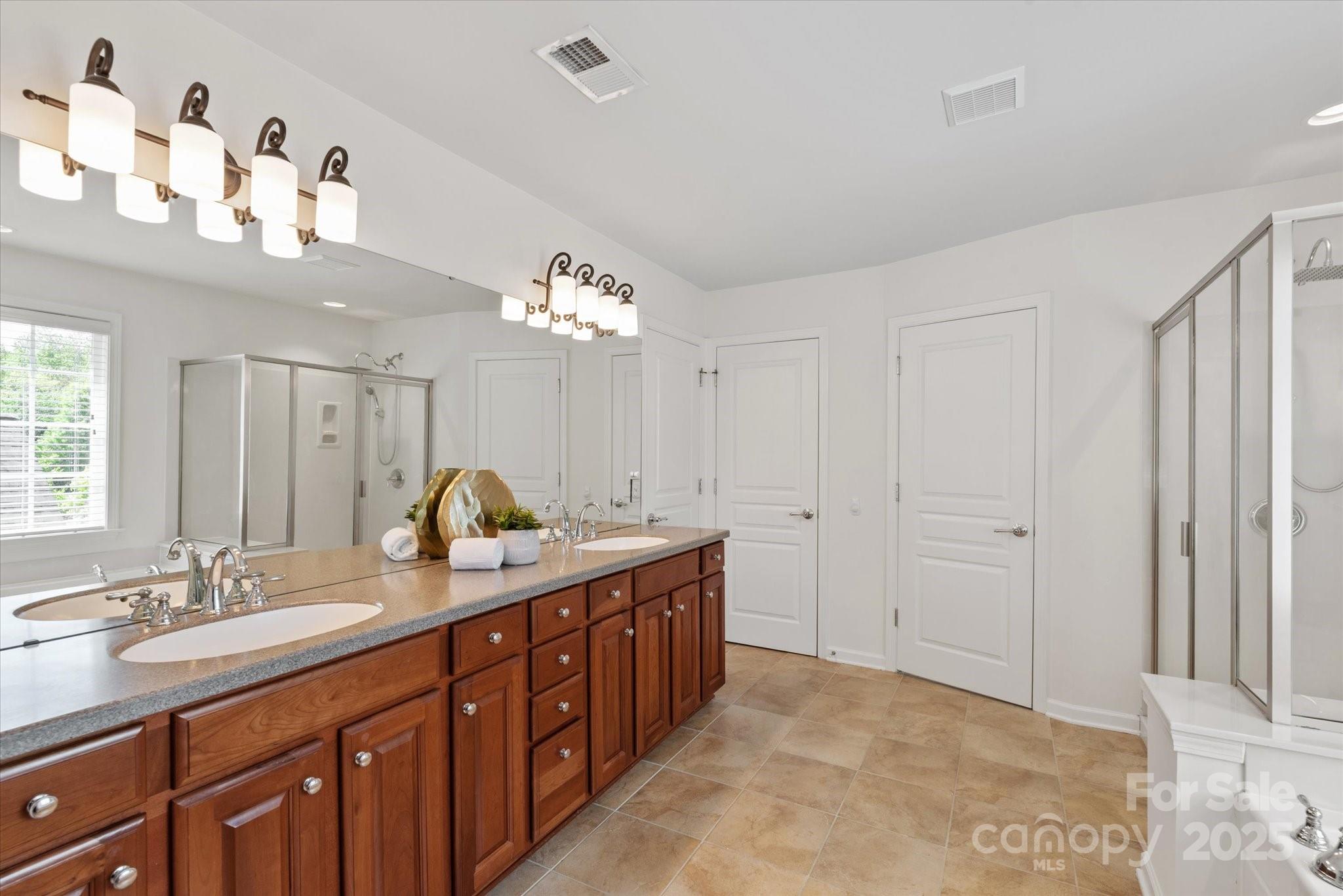 The Chimneys Of Marvin - Residential