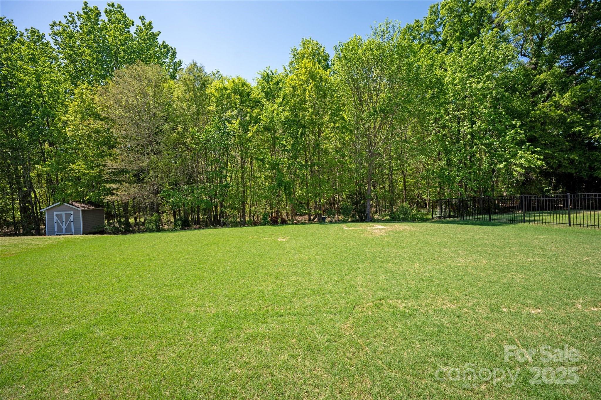 The Chimneys Of Marvin - Residential