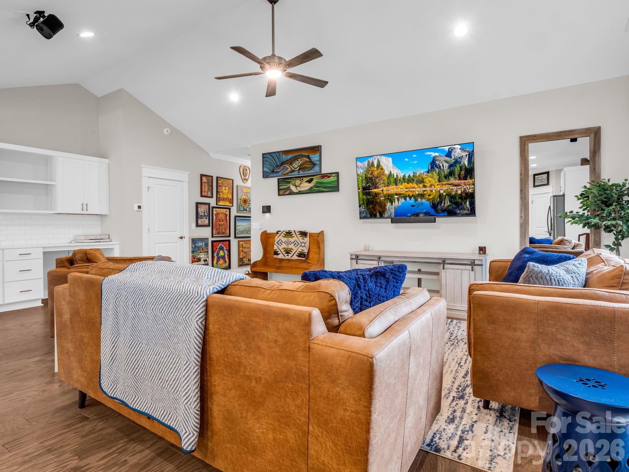 Ellis Place - Residential