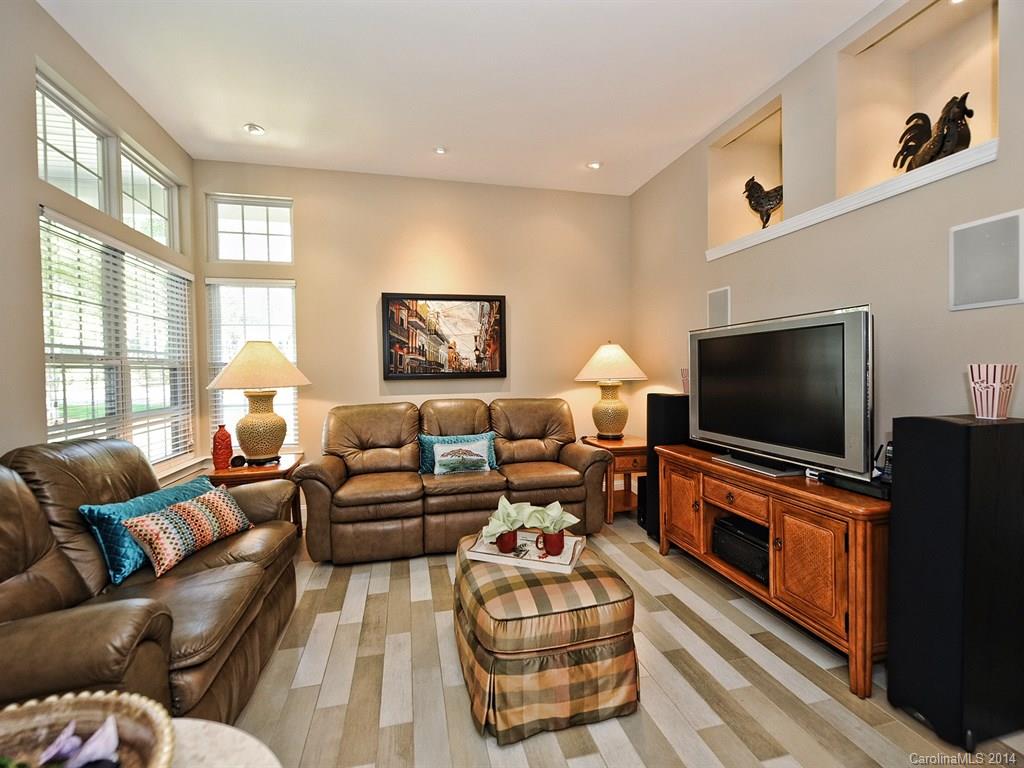 Crown Harbor - Residential