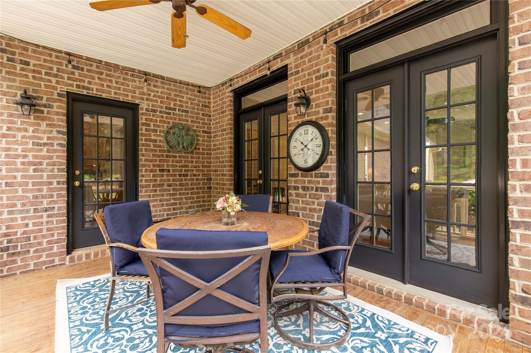 Vanderlakes - Residential