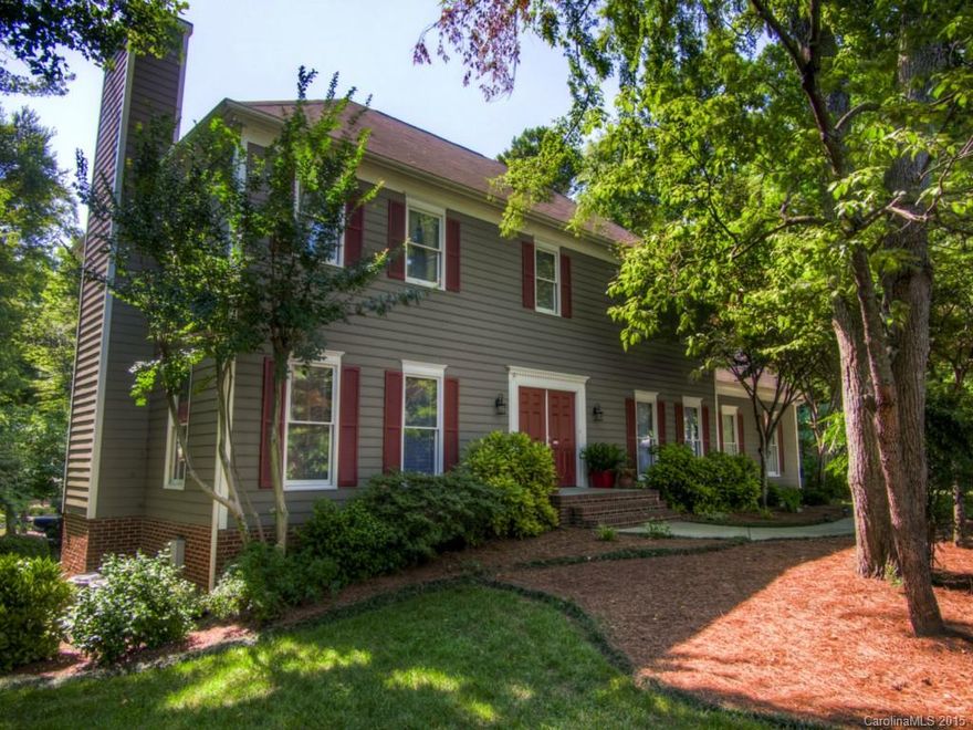 Enjoy this 2.5 story home w/ walkout basement in Mint Hill. Meticulously maintained inside and out! Established neighborhood w/ NO HOA's. Hardwood flrs in entry & GR. Kitchen w/granite, SS appl's and tile flr's. Spacious sec bedrooms w/walk in closets. Popcorn ceilings removed. Updated light fixtures and brushed nickel hardware. Flex space off of master BR. Bonus rm on 3rd level w/new carpet. Access to deck from brkfst or Gr. Bsmnt has full bath/ closet which could be used as a bedroom //bonus.