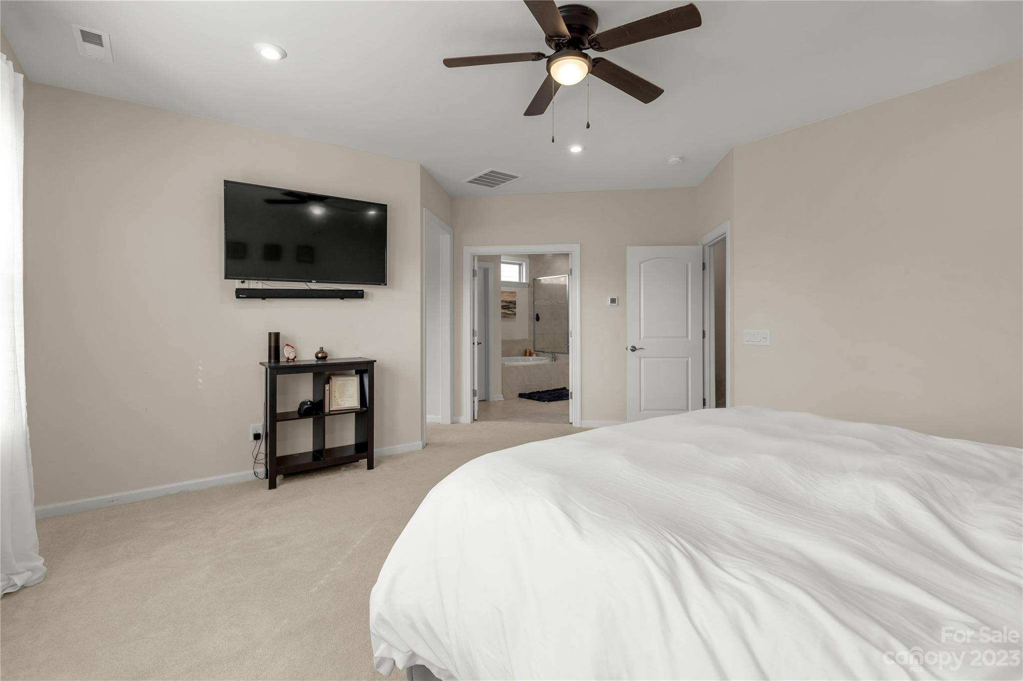 Queensbridge - Residential