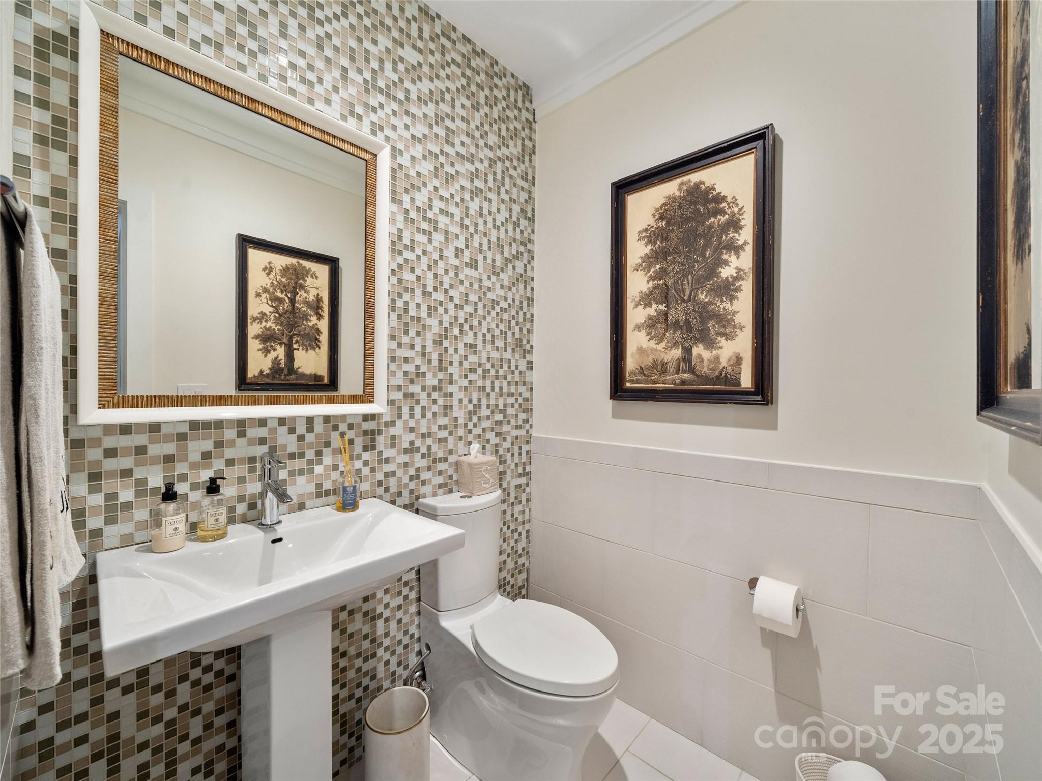 Skyland Downtown Apartments - Residential