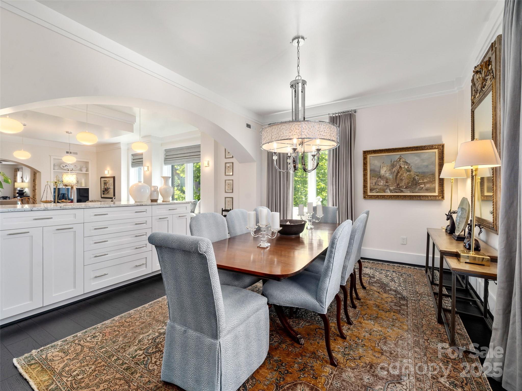 Skyland Downtown Apartments - Residential