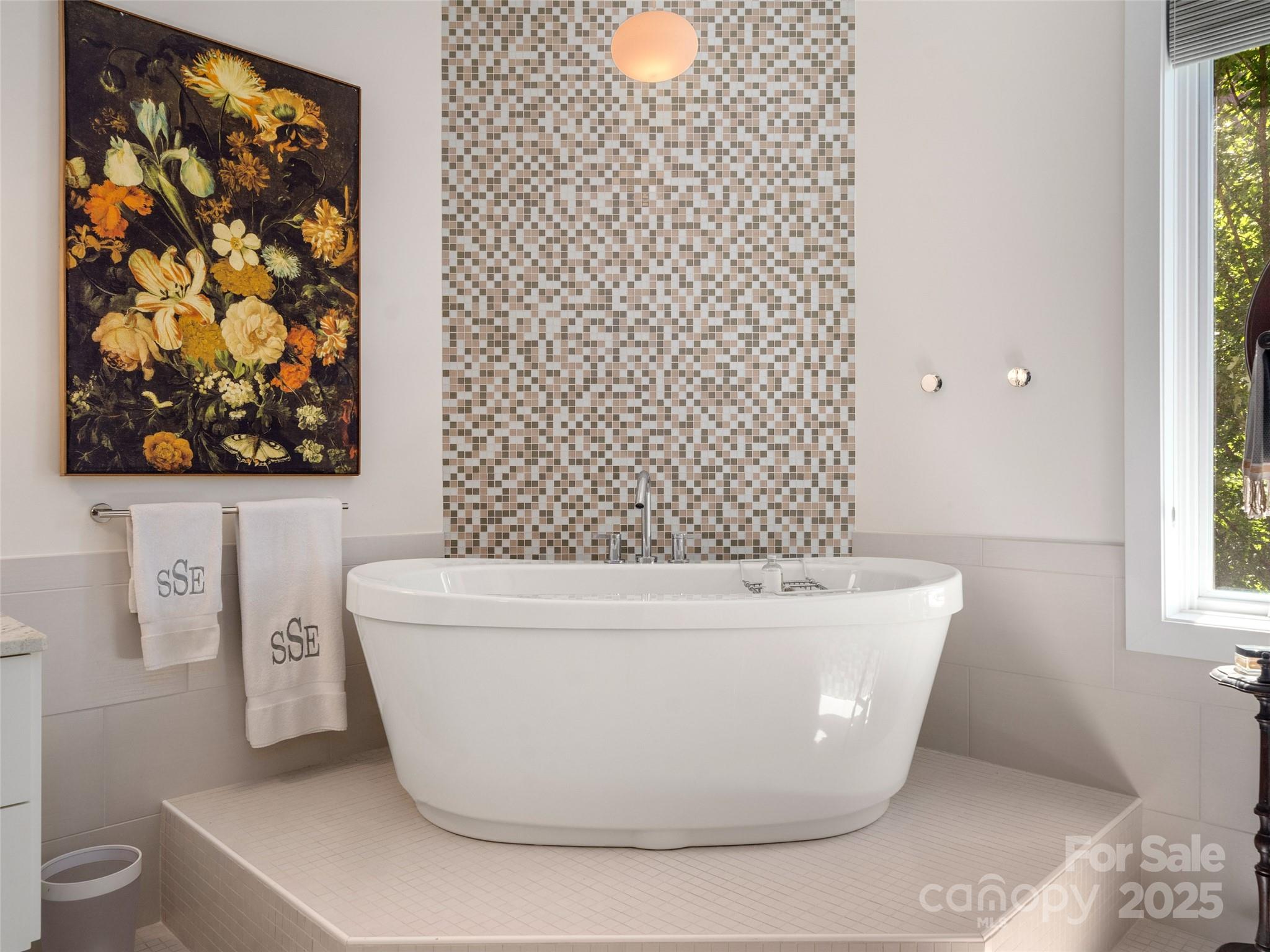 Skyland Downtown Apartments - Residential