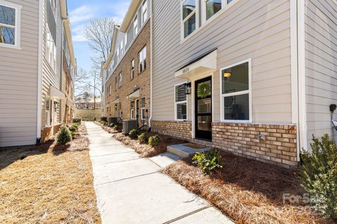 Photo of 3820 Odom Way, Charlotte, NC 28208 (MLS # 4222165)