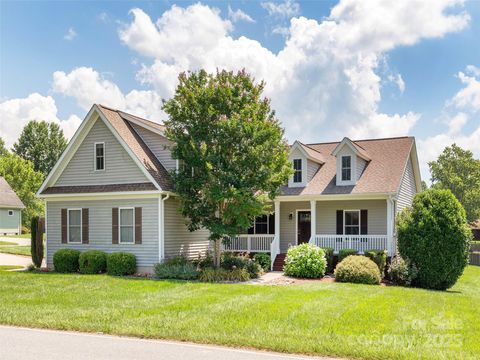 16 Hollyhock Court Flat Rock NC 28731