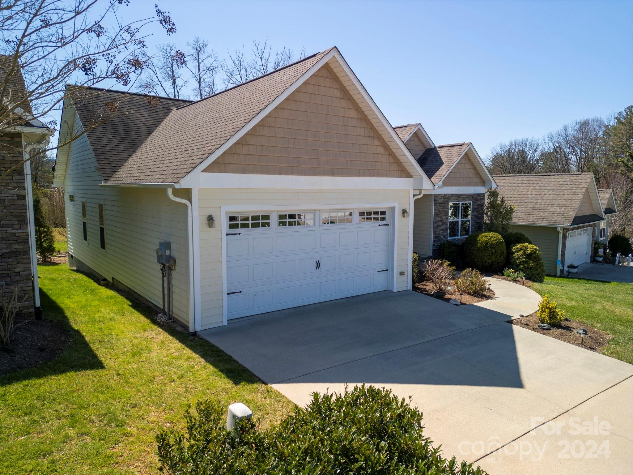 Weaver Village Walk - Residential