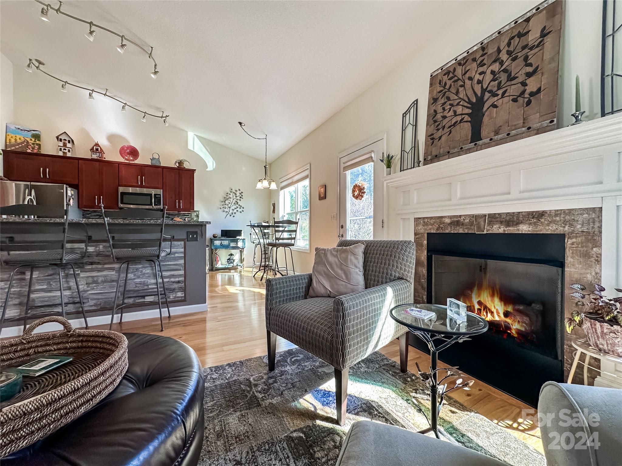 Weaver Village Walk - Residential