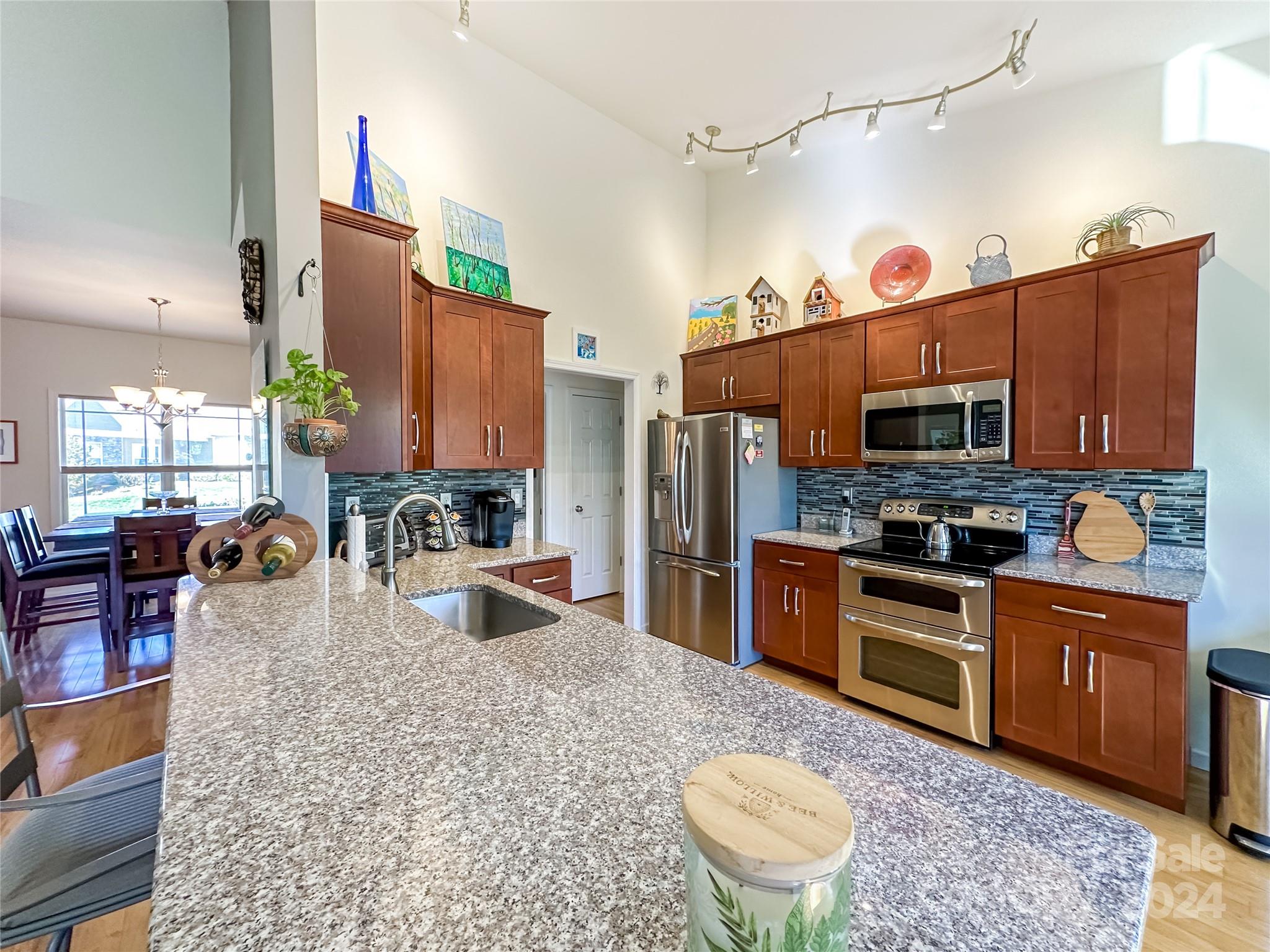 Weaver Village Walk - Residential