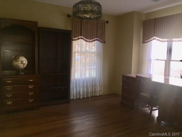 Carmona Woods - Residential