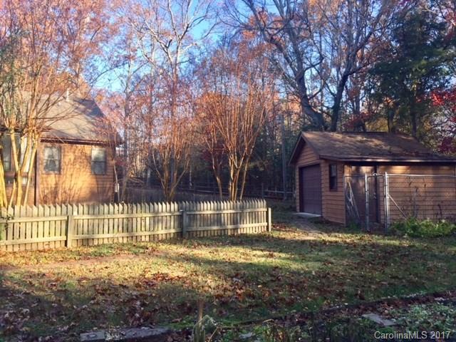 Carmona Woods - Residential